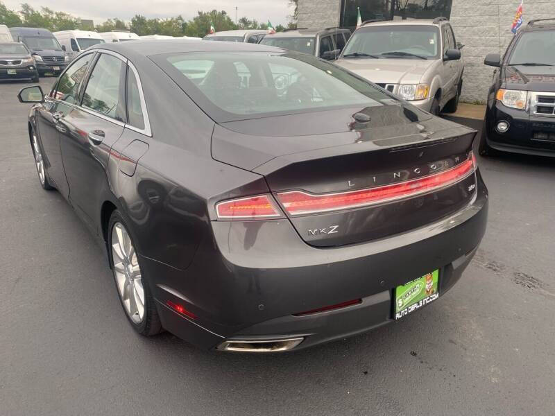 2015 Lincoln MKZ Hybrid photo 5