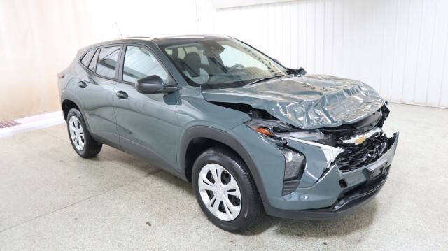 2025 Chevrolet Trax LS