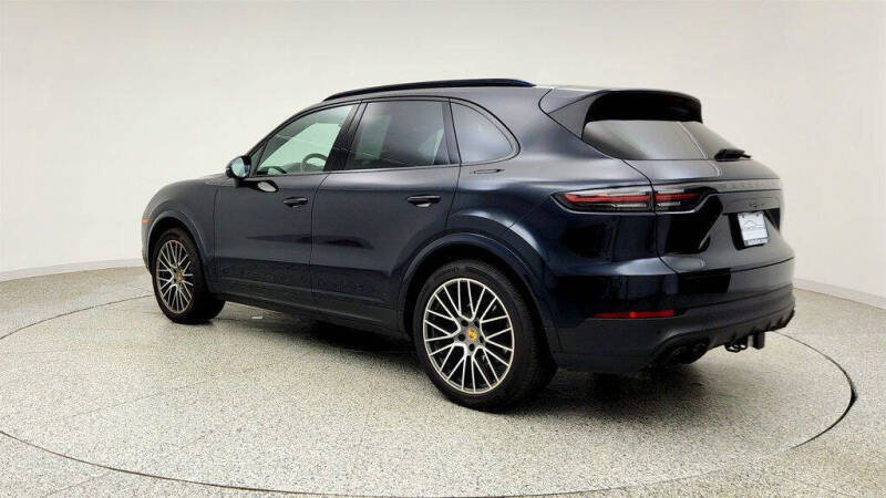 2023 Porsche Cayenne Platinum Edition