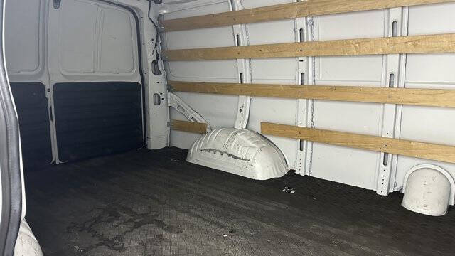 2023 Chevrolet Express 2500