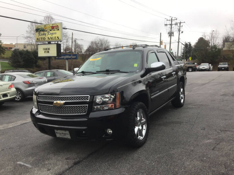 2011 Chevrolet Avalanche for sale at Ricky Rogers Auto Sales in Arden NC