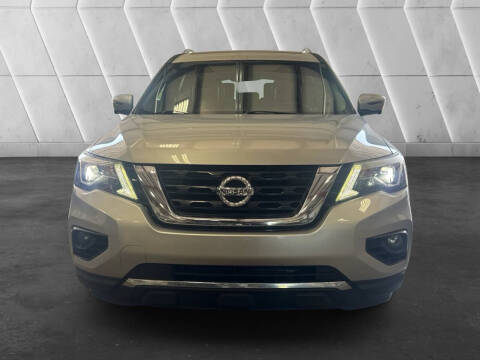2017 Nissan Pathfinder Platinum
