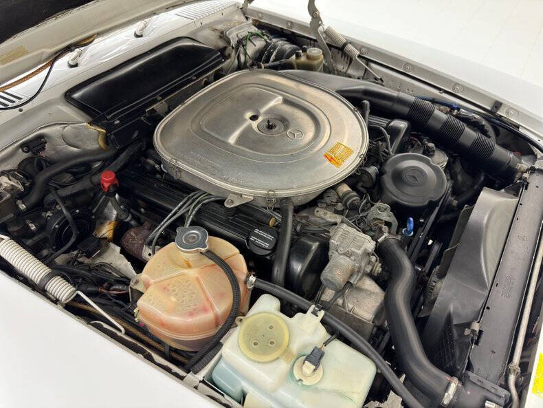 1987 Mercedes-Benz 560-Class 560 SL