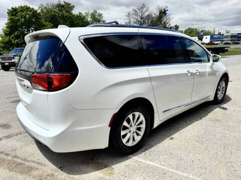 2018 Chrysler Pacifica Touring L