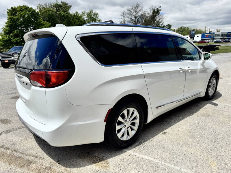 2018 Chrysler Pacifica Touring L
