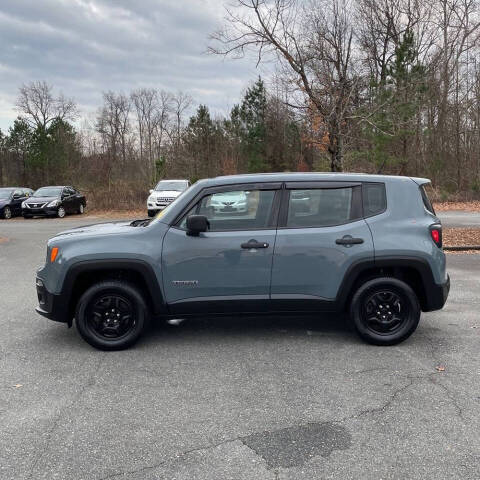 2016 Jeep Renegade Sport photo 3