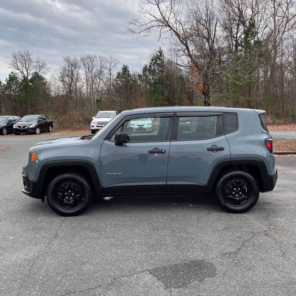 2016 Jeep Renegade Sport photo 7