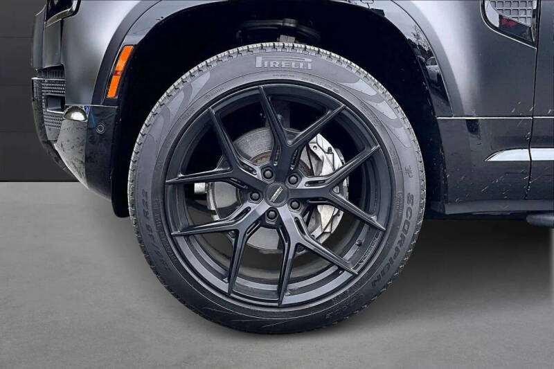 2022 Land Rover Defender 110 X-Dynamic SE