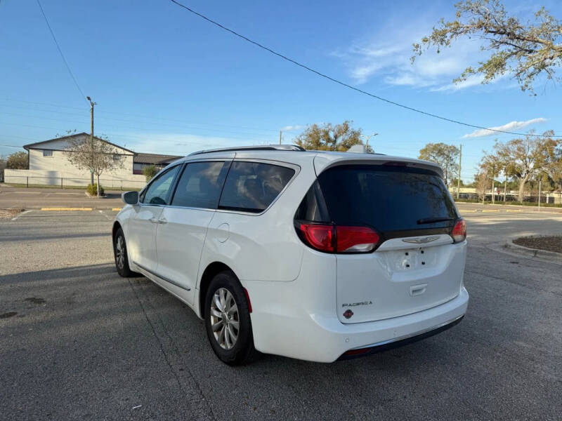 2018 Chrysler Pacifica Touring L