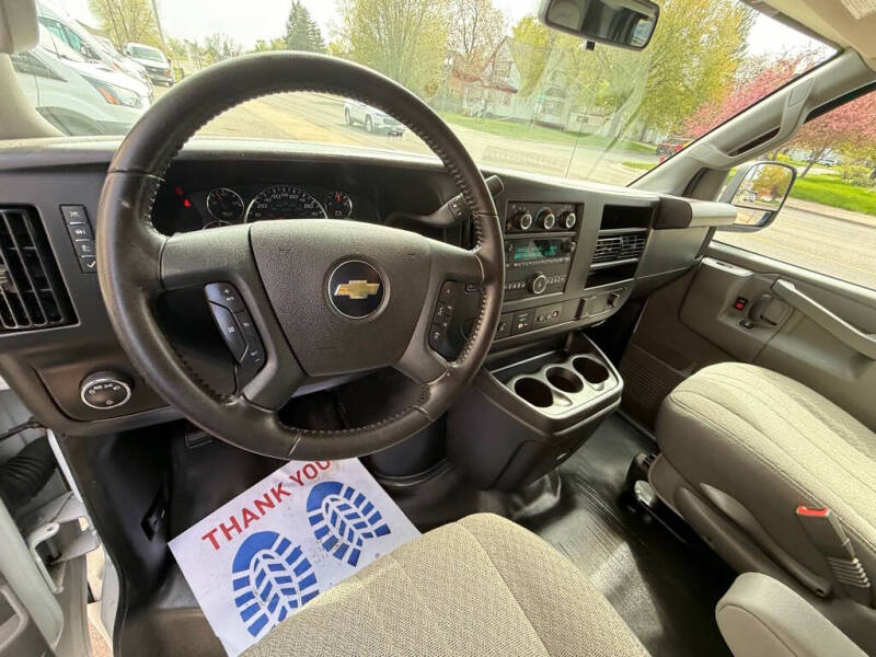2023 Chevrolet Express 2500