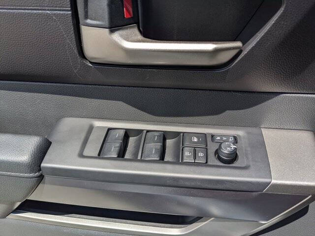 2025 Toyota Sequoia SR5