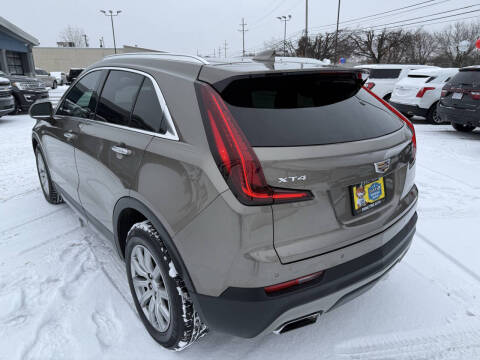 2020 Cadillac XT4 Premium Luxury