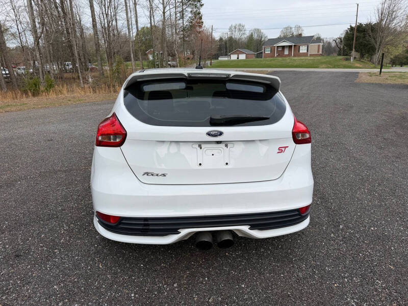 2016 Ford Focus ST