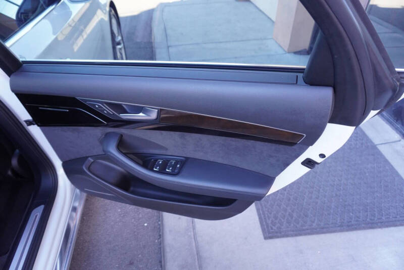 2015 Audi A8 L 4.0T quattro