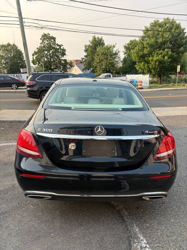2017 Mercedes-Benz E-Class E 300 4MATIC