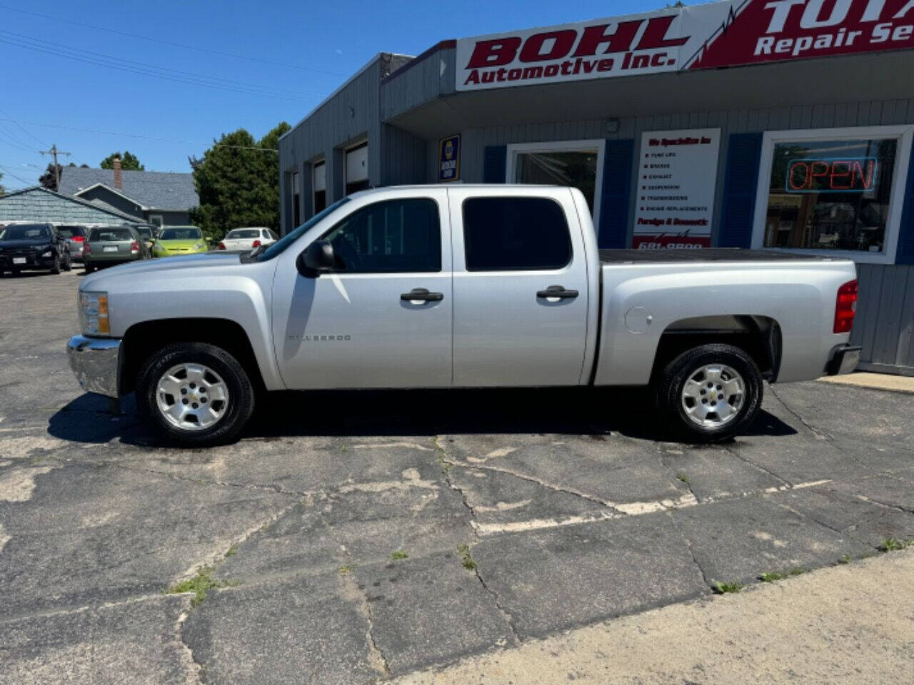 2012 Chevrolet Silverado 1500 for sale at BOHL AUTOMOTIVE in Racine, WI