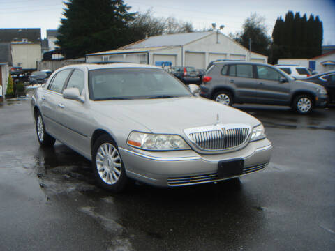 2004 Lincoln Town Car for sale at Sound Auto Land LLC in Auburn WA
