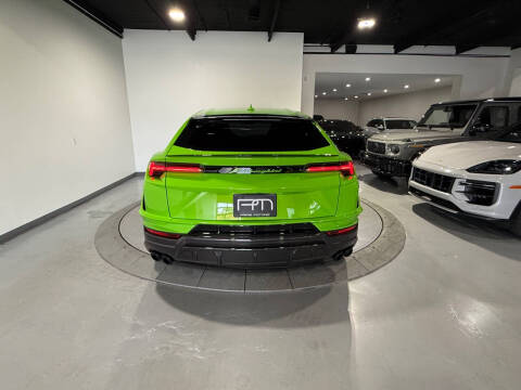 2024 Lamborghini Urus Performante