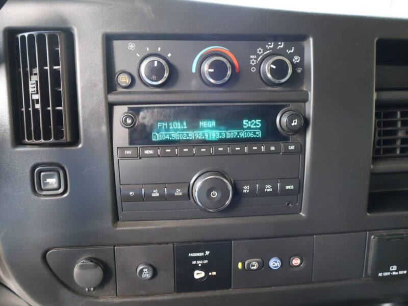 2023 Chevrolet Express LS 3500
