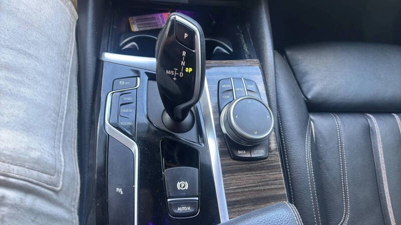 2019 BMW 5 Series 540i