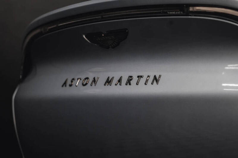 2021 Aston Martin DBX