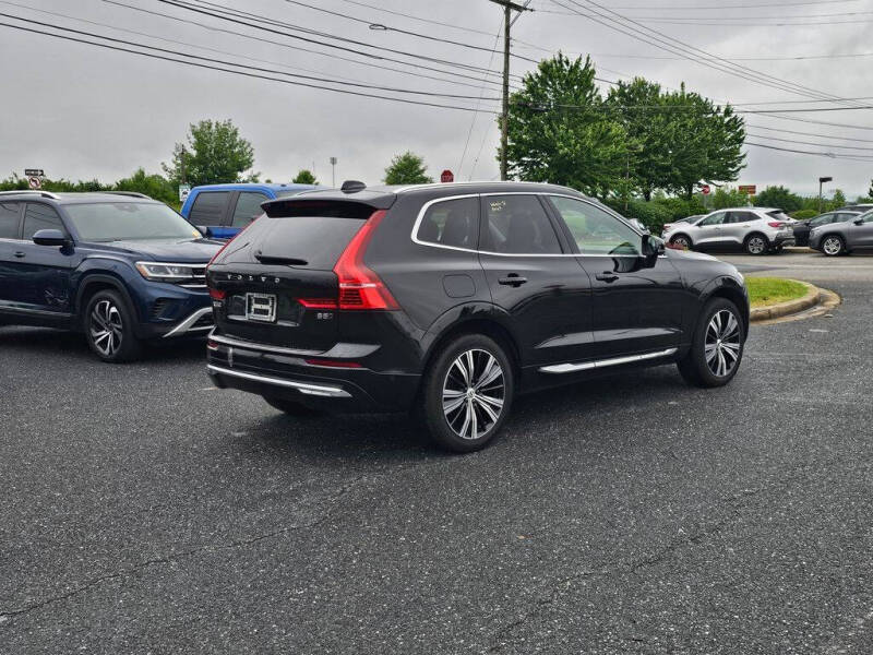 2023 Volvo XC60 B5 Ultimate Bright Theme