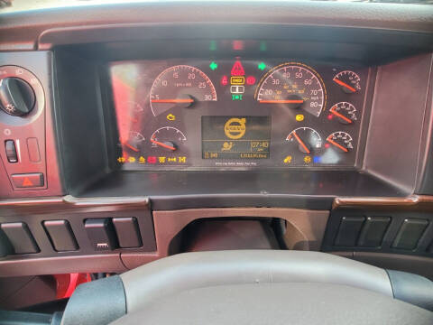 2016 Volvo VNL 780