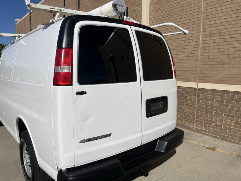 2017 Chevrolet Express 2500