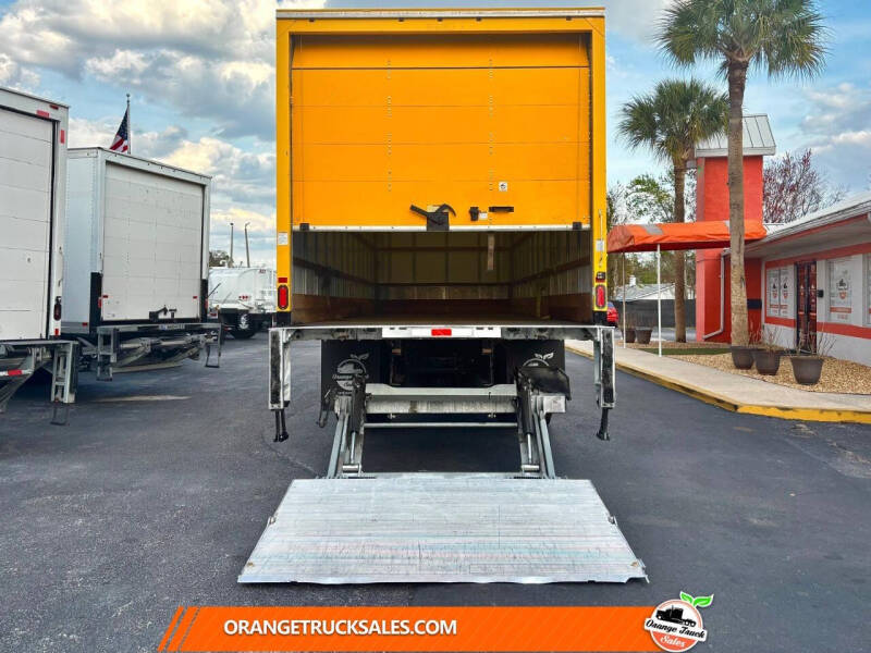 2019 International DuraStar 4300