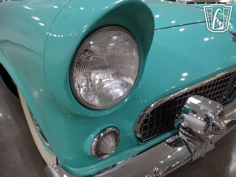 1955 Ford Thunderbird