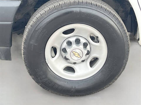 2024 Chevrolet Express 2500