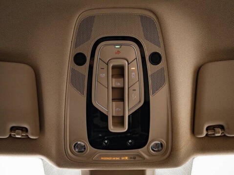 2025 Audi Q5 quattro Premium 40 TFSI