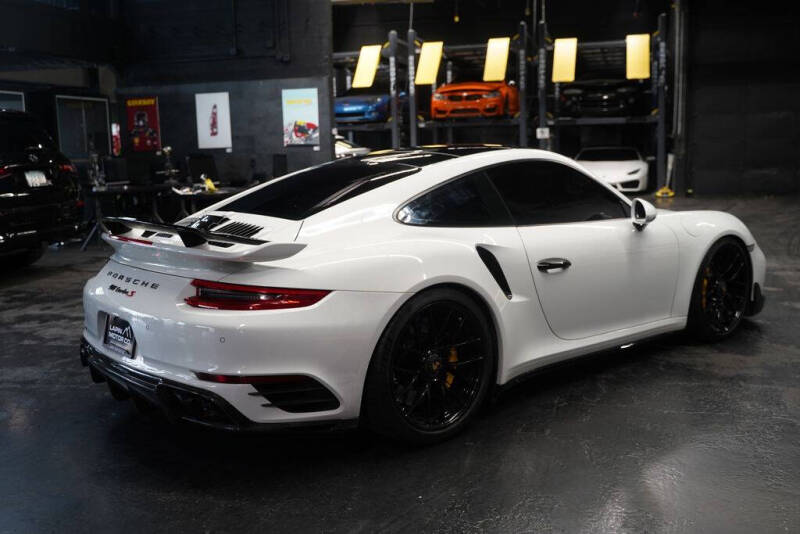 2017 Porsche 911 Turbo S