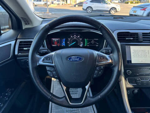 2020 Ford Fusion SEL
