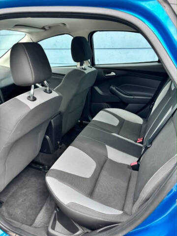 2012 Ford Focus SE