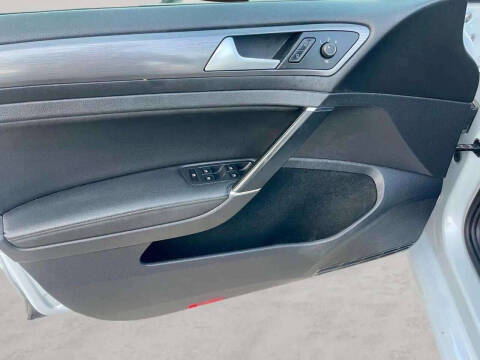 2021 Volkswagen Golf TSI