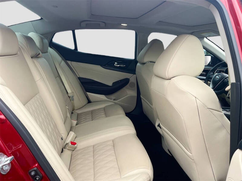 2023 Nissan Maxima 3.5 Platinum