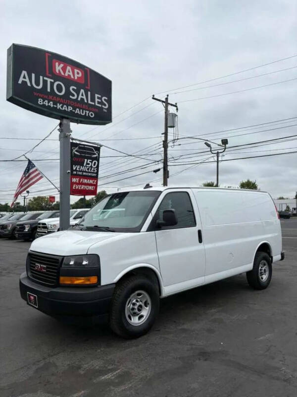 2022 GMC Savana 2500