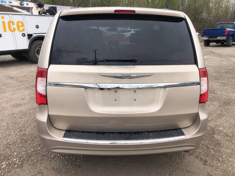 2012 Chrysler Town and Country Touring