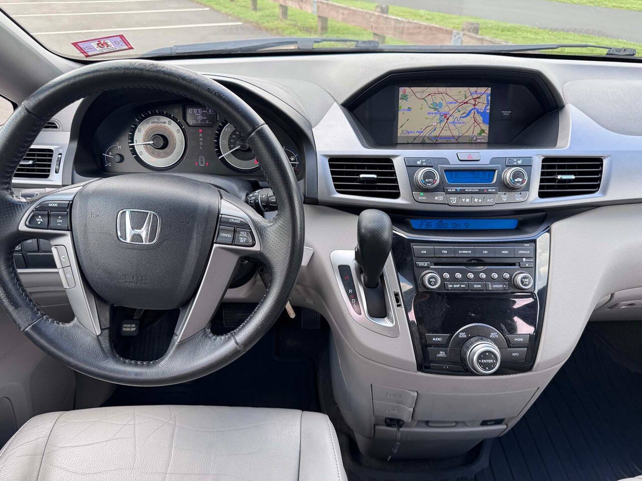 2011 Honda Odyssey 17