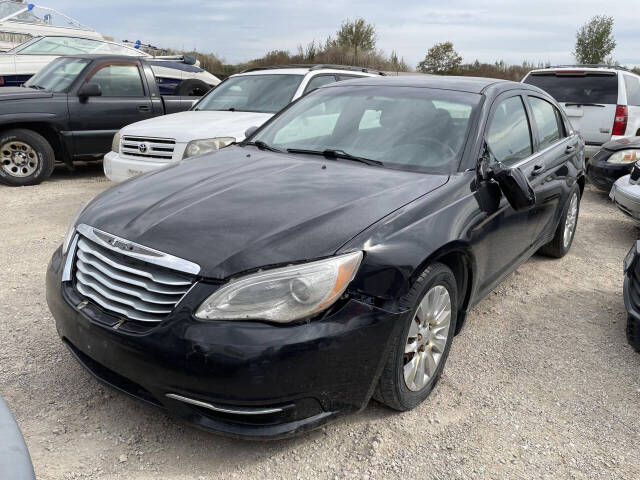 2012 Chrysler 200 for sale at Twin Cities Auctions in Elk River, MN