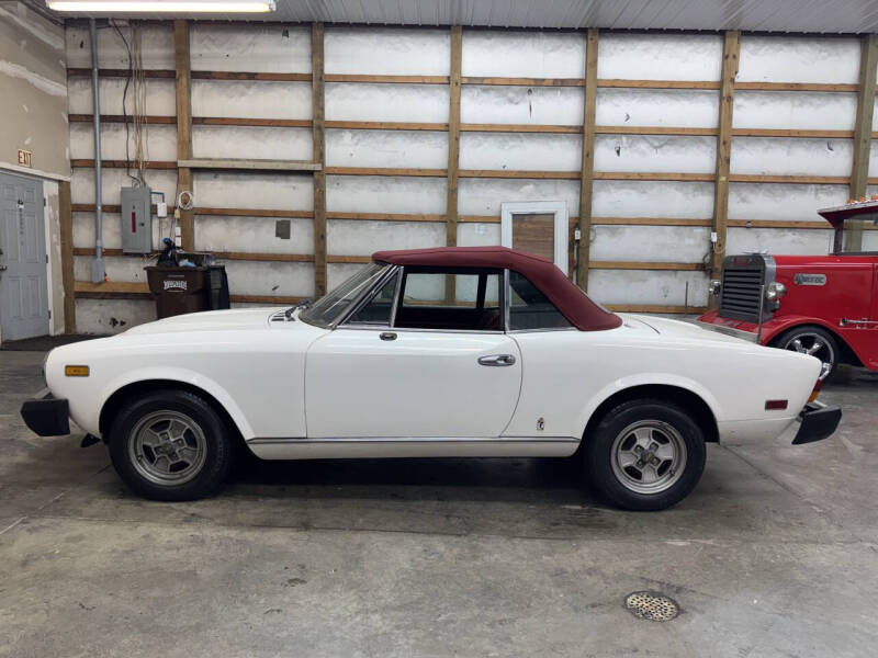 1980 FIAT 124 Spider