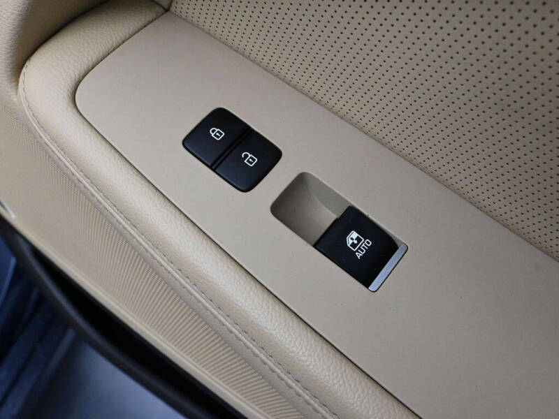 2015 Hyundai Genesis