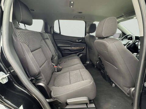 2017 GMC Acadia SLE-2