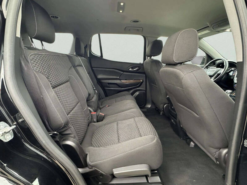 2017 GMC Acadia SLE-2