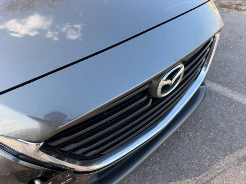 2017 Mazda MAZDA3 Sport
