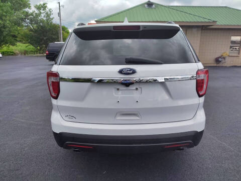 2016 Ford Explorer