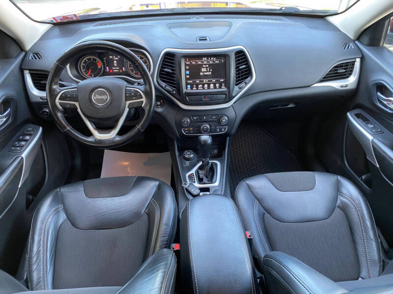 2018 Jeep Cherokee Latitude Plus