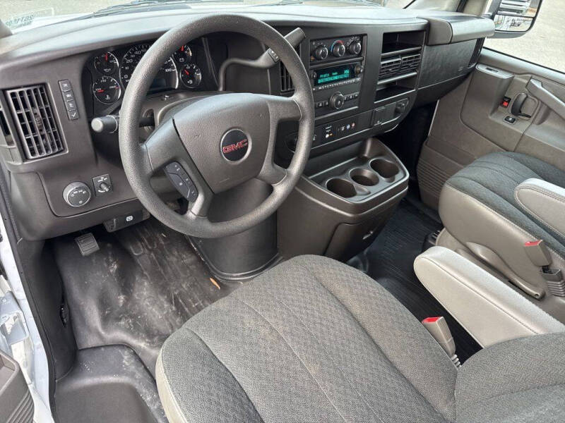 2024 GMC Savana 2500