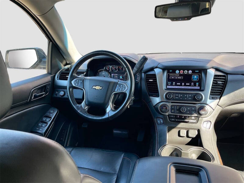 2017 Chevrolet Suburban LT